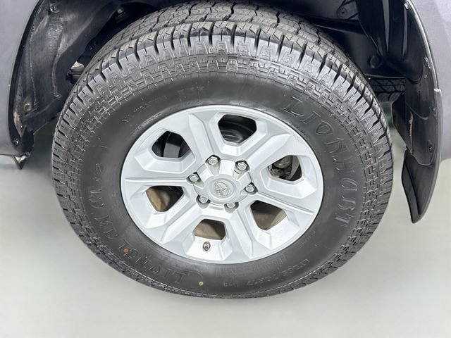 Certified 2021 Toyota 4Runner SR5 Premium w/ Moonroof Package AWD/4WD image 35