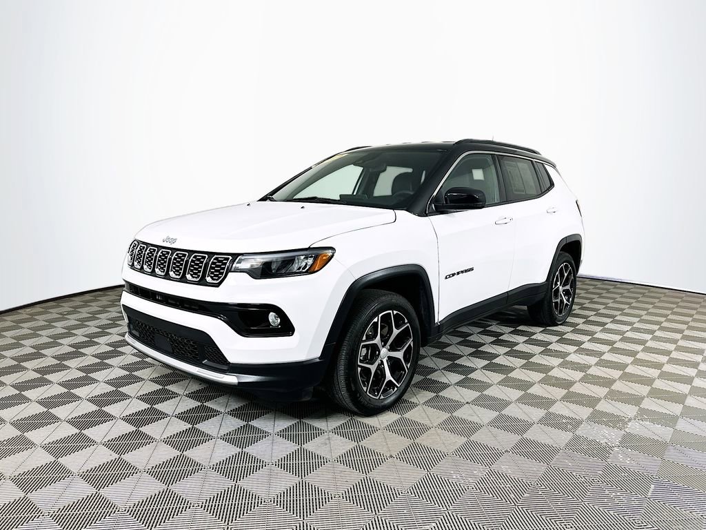 Certified 2024 Jeep Compass Limited AWD/4WD image 5