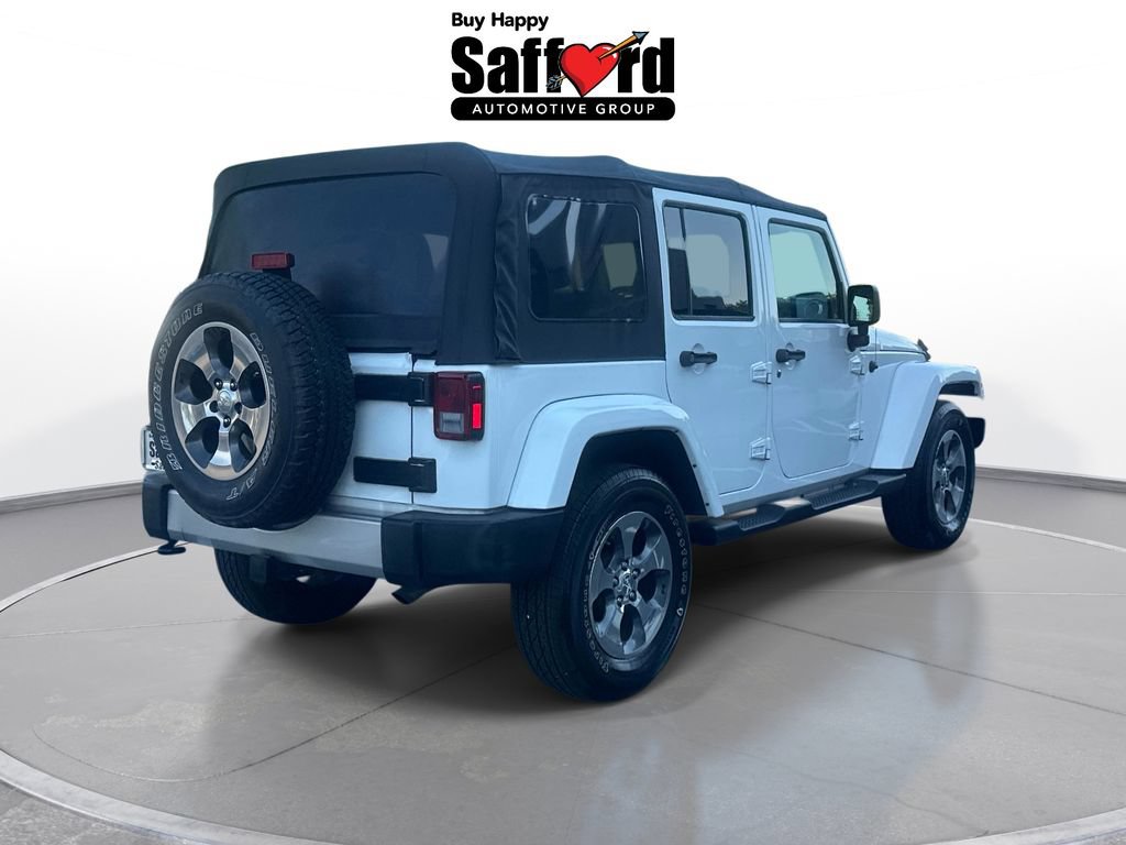 Used 2018 Jeep Wrangler Unlimited Sahara w/ Connectivity Group AWD/4WD image 8