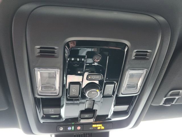 New 2026 GMC Yukon XL Denali w/ Sun & Power Step Package image 25