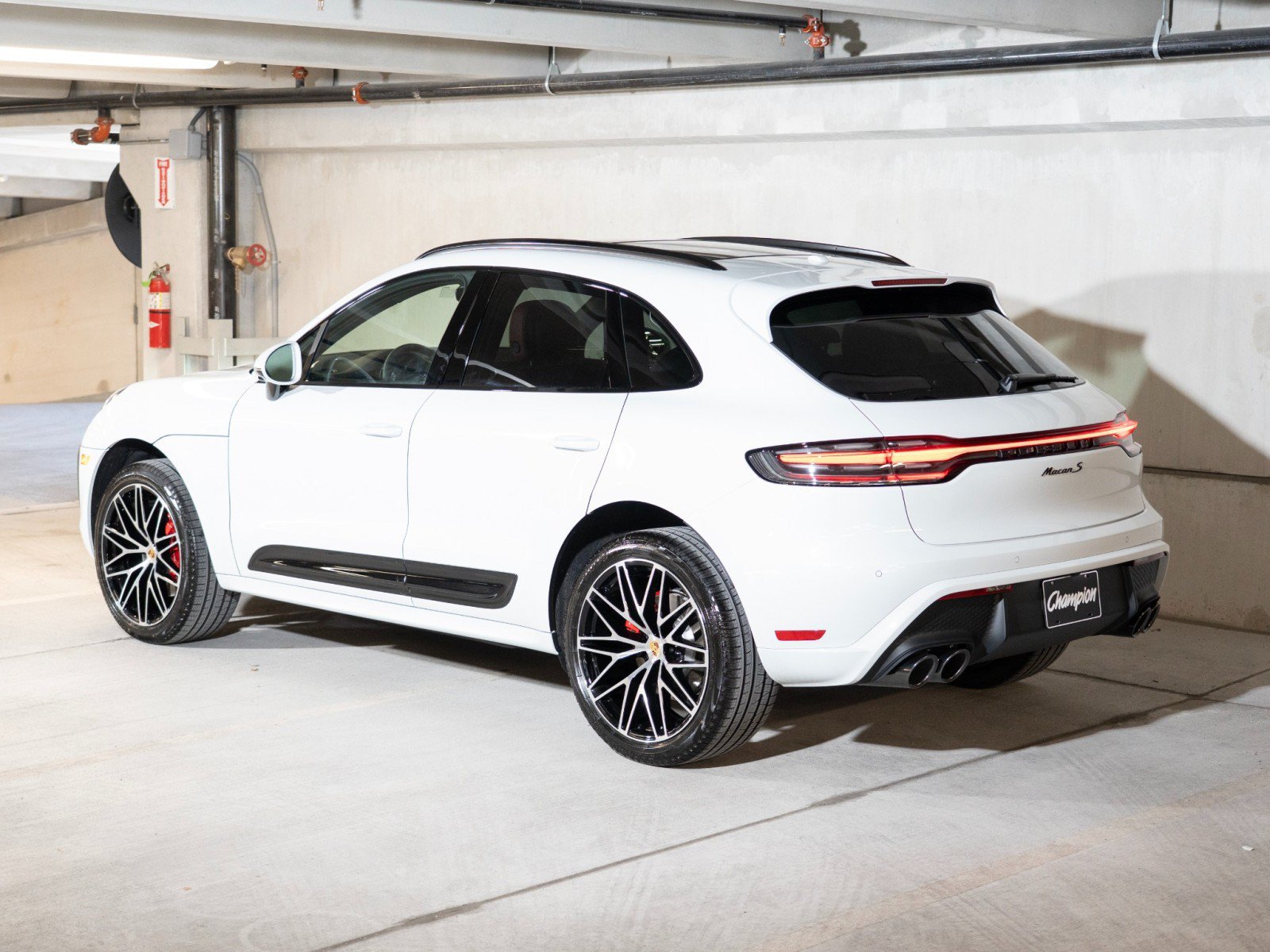 New 2026 Porsche Macan S AWD/4WD image 3