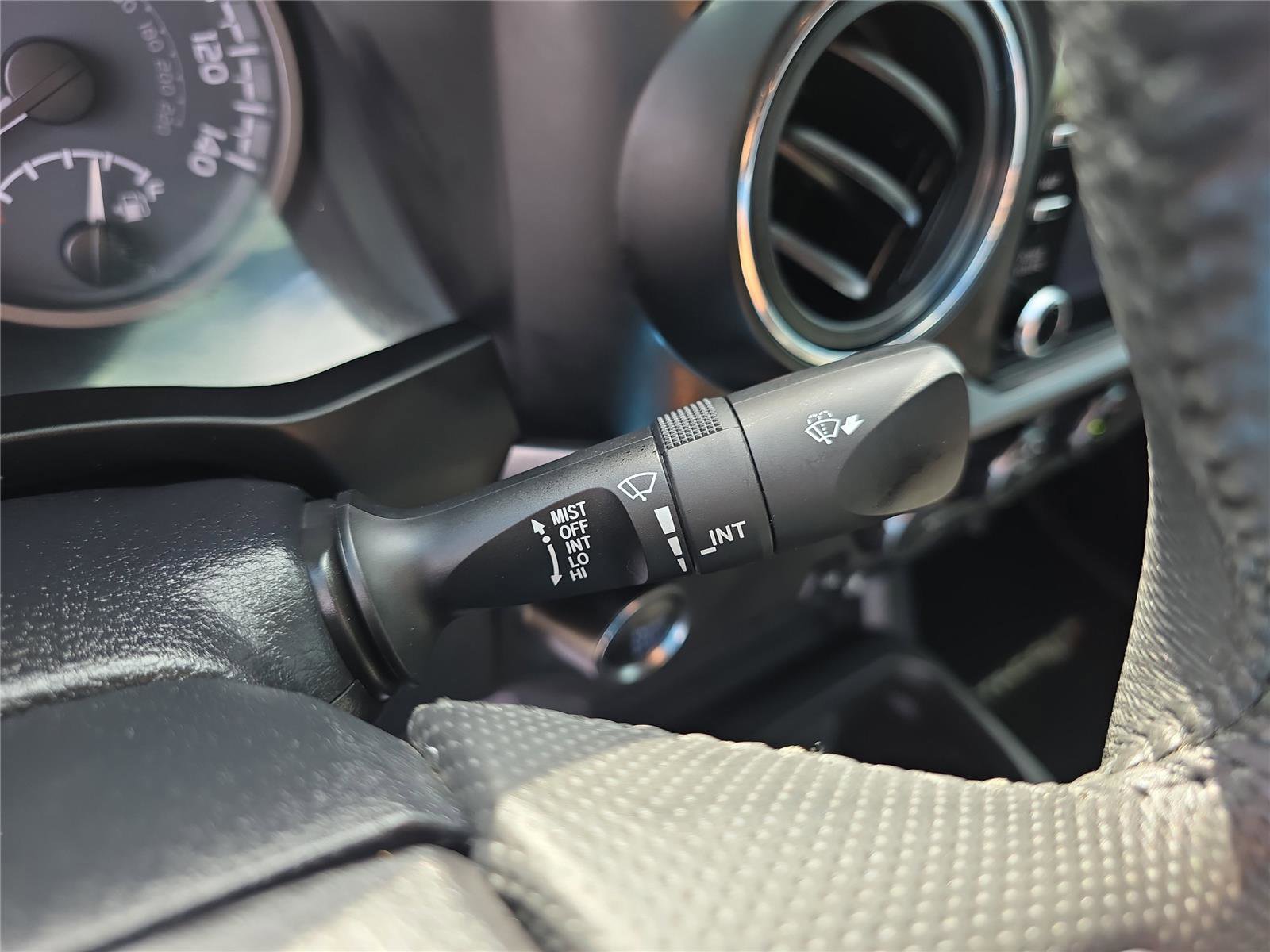 Used 2021 Toyota Tacoma TRD Sport image 23