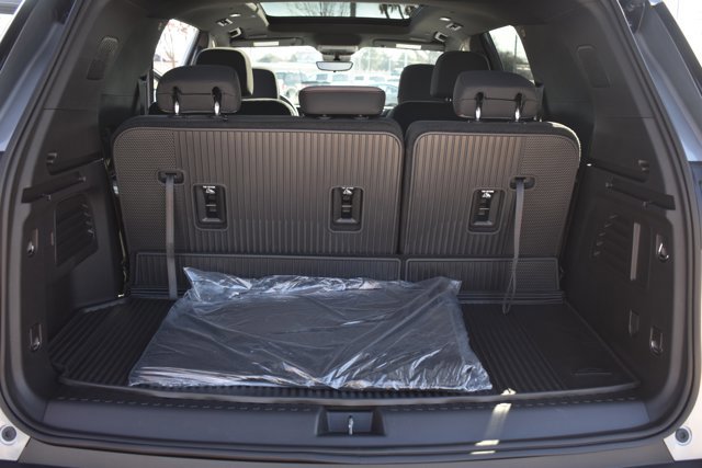 New 2026 Chevrolet Traverse LT w/ Sun and Wheel Package image 18