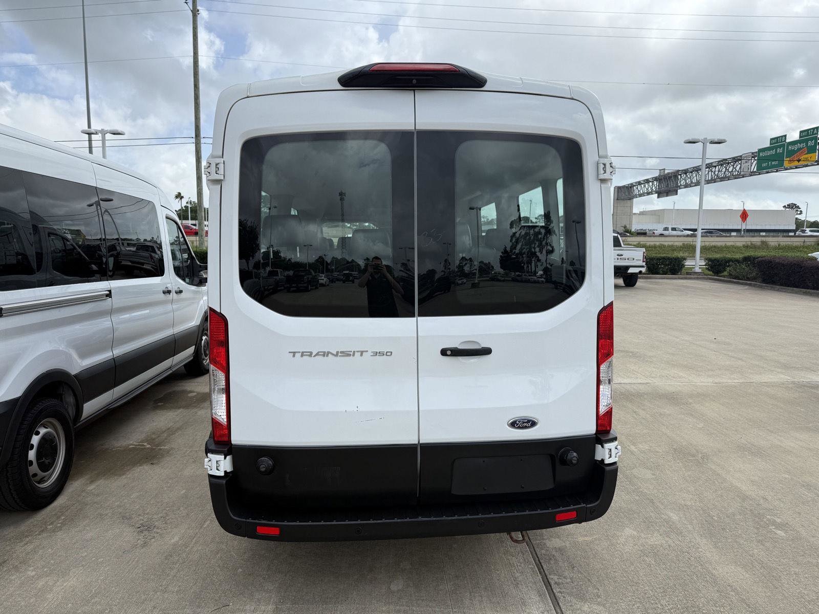 Certified 2020 Ford Transit 350 XL image 4