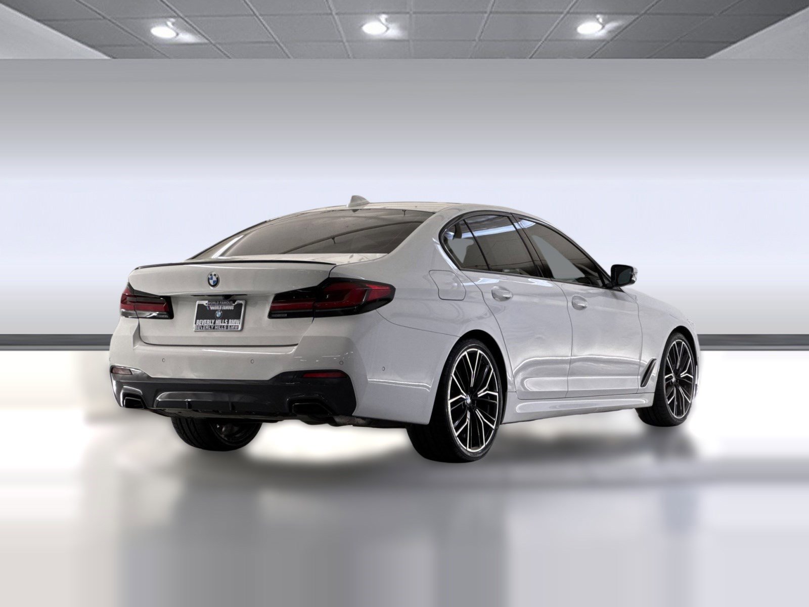 Used 2023 BMW 530i w/ M Sport Package RWD image 8