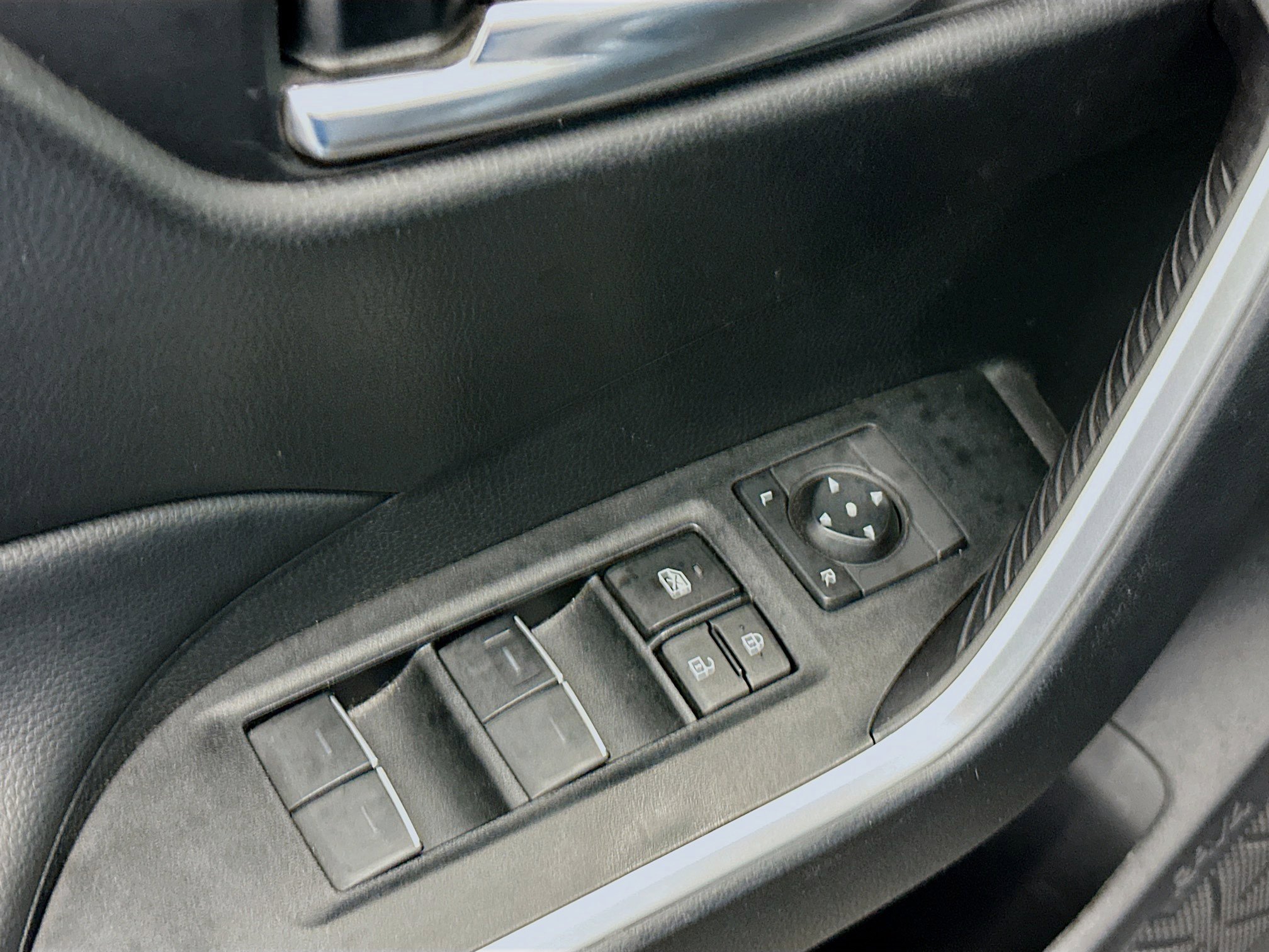 Used 2024 Toyota RAV4 XLE image 15