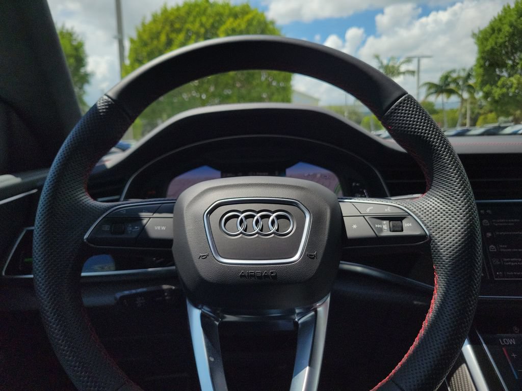 Used 2026 Audi SQ8 Prestige AWD/4WD image 7