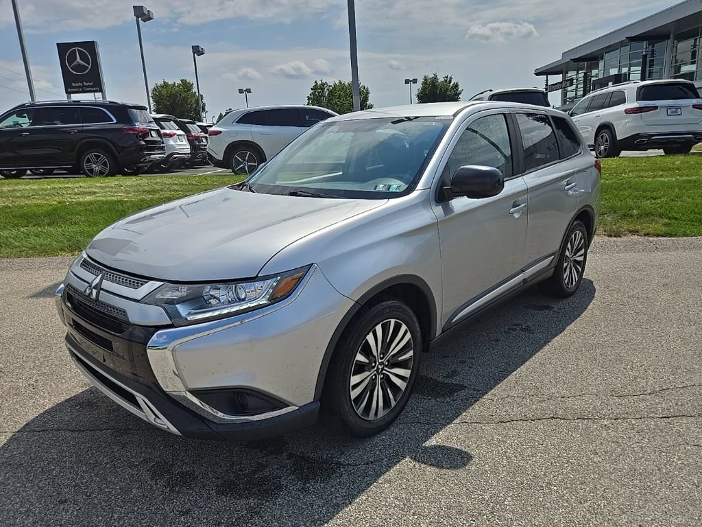 Used 2019 Mitsubishi Outlander ES FWD image 11