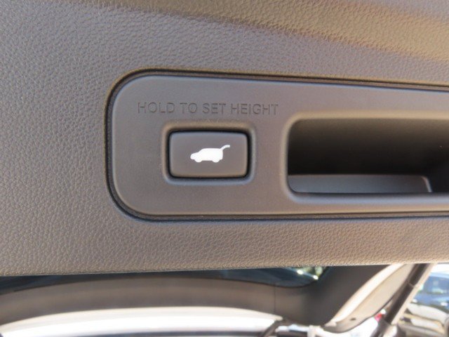 Used 2025 Acura MDX w/ Advance Package AWD/4WD image 13