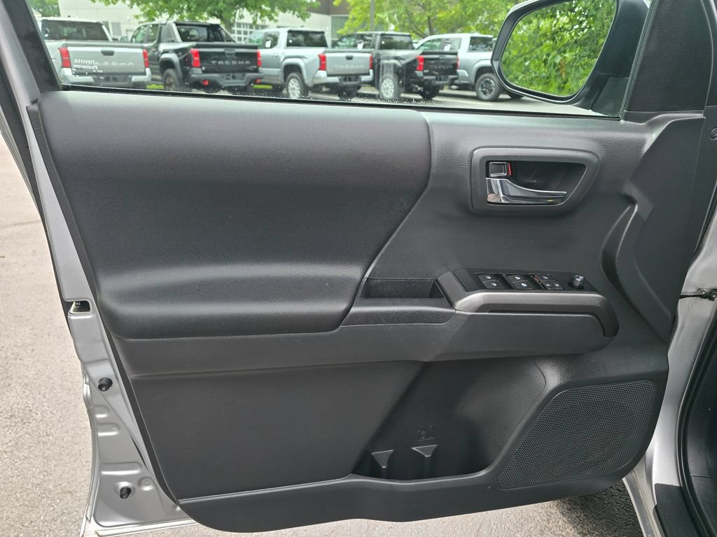 Certified 2023 Toyota Tacoma TRD Sport w/ Technology Package AWD/4WD image 16