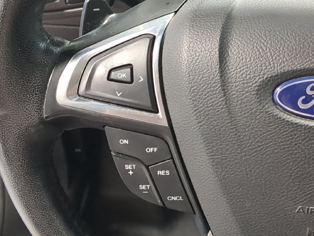 Used 2018 Ford Edge Titanium w/ Technology Package AWD/4WD image 28