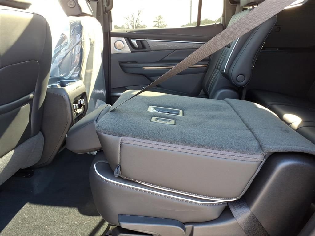 New 2026 Buick Enclave Avenir w/ Super Cruise Package image 13