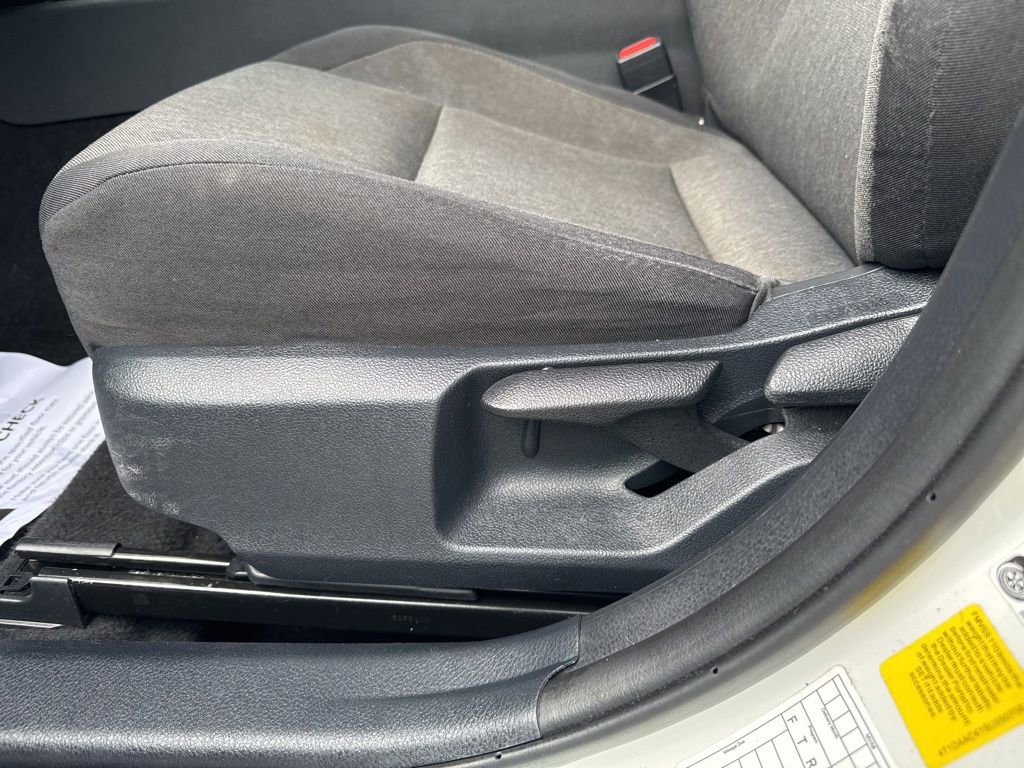 Used 2025 Toyota Camry LE FWD image 25