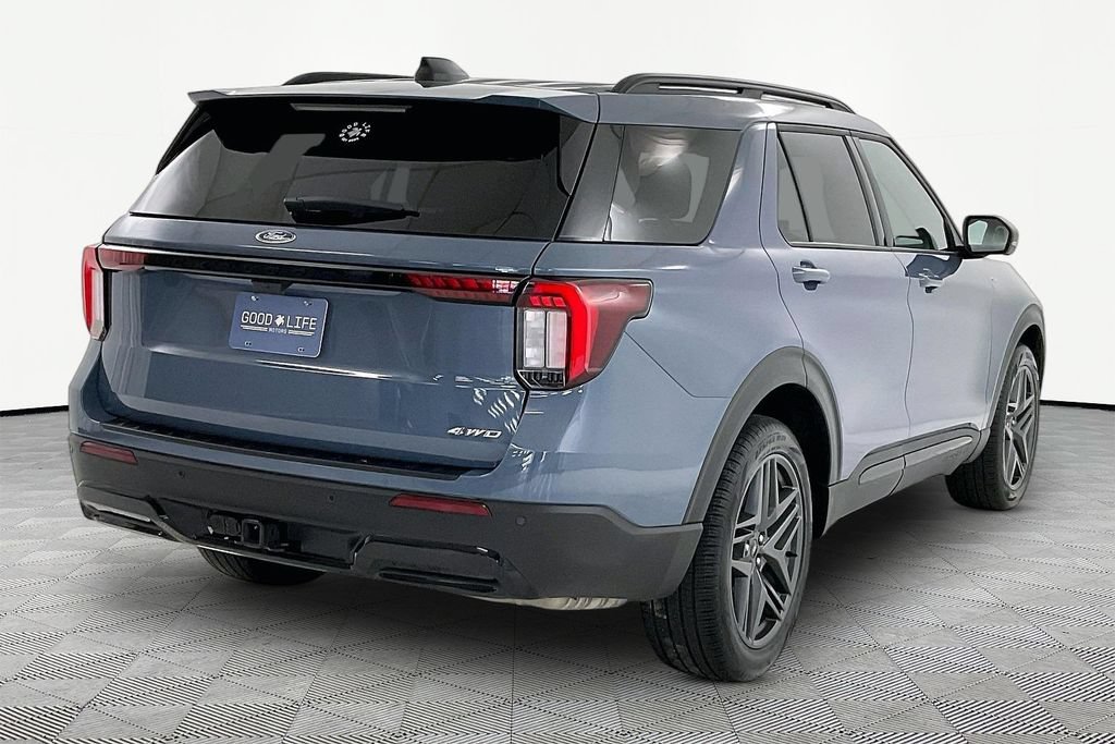 Used 2025 Ford Explorer ST-Line w/ Premium Package AWD/4WD image 6
