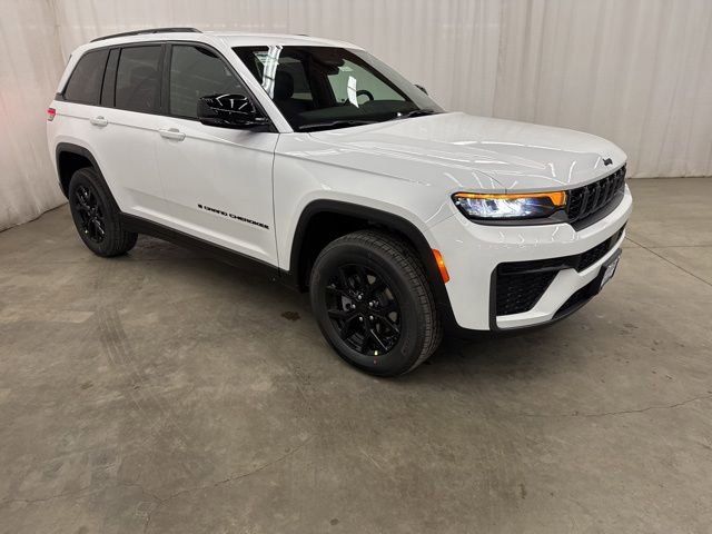 New 2026 Jeep Grand Cherokee Altitude