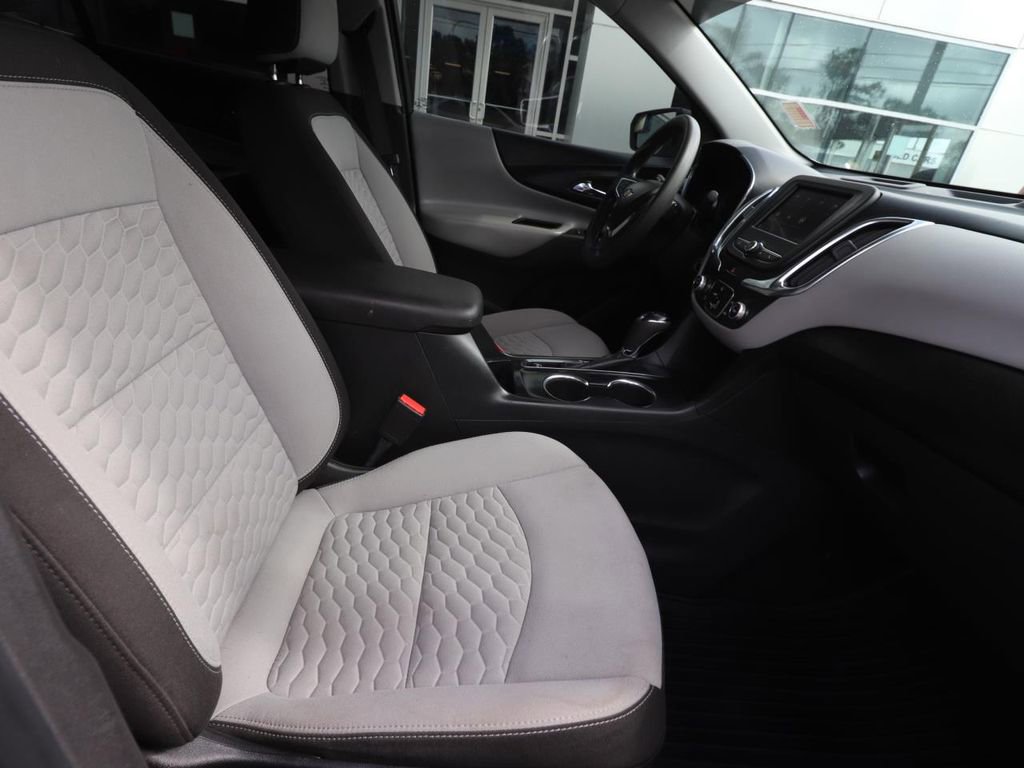 Used 2020 Chevrolet Equinox LS w/ LS Convenience Package image 14