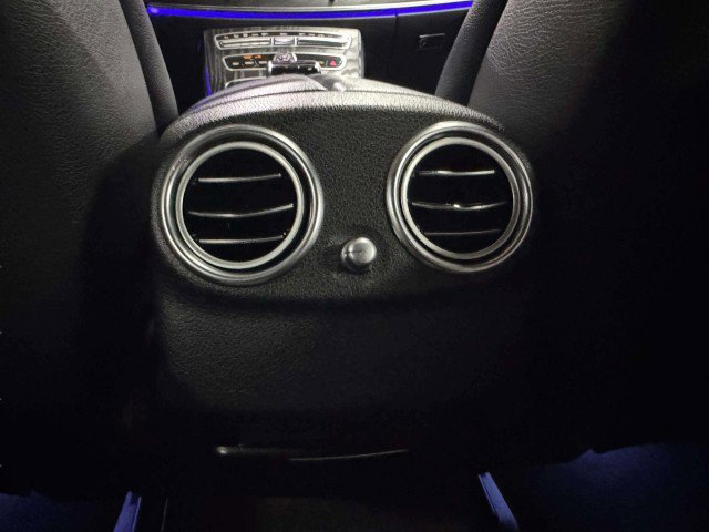 Used 2020 Mercedes-Benz E 450 4MATIC Sedan image 40