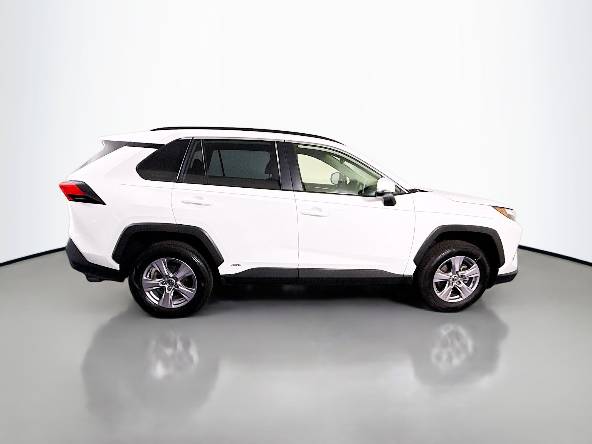 Used 2024 Toyota RAV4 XLE AWD/4WD image 11