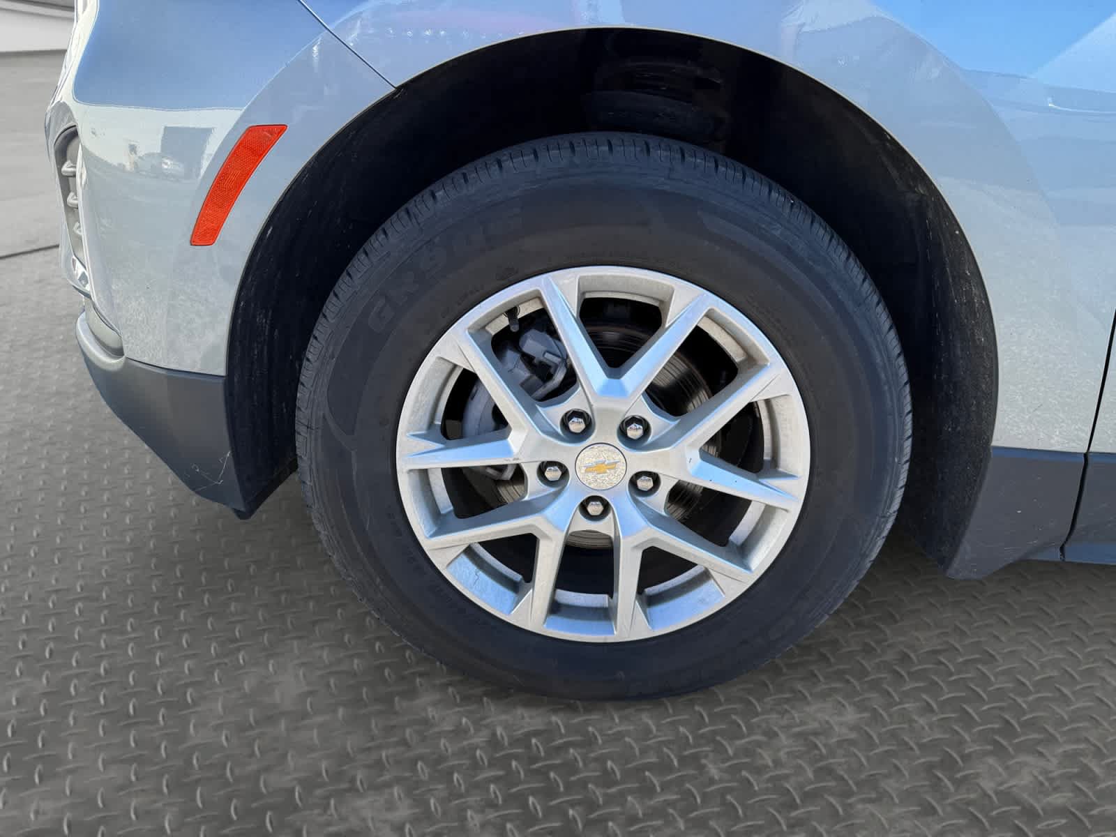 Used 2024 Chevrolet Equinox LT AWD/4WD image 9
