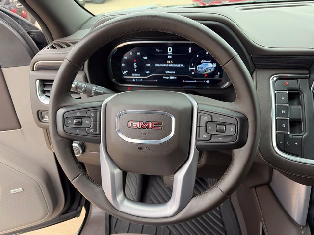 Used 2024 GMC Yukon XL SLT w/ SLT Luxury Package AWD/4WD image 17