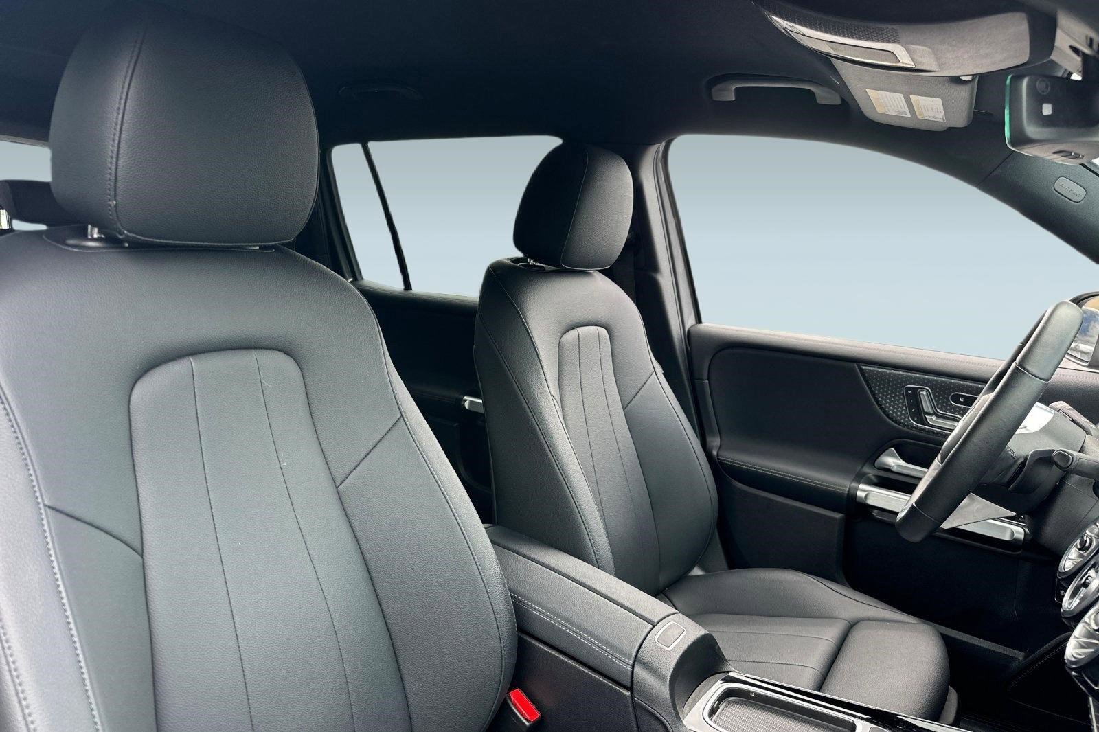 Certified 2025 Mercedes-Benz EQB 250+ image 33