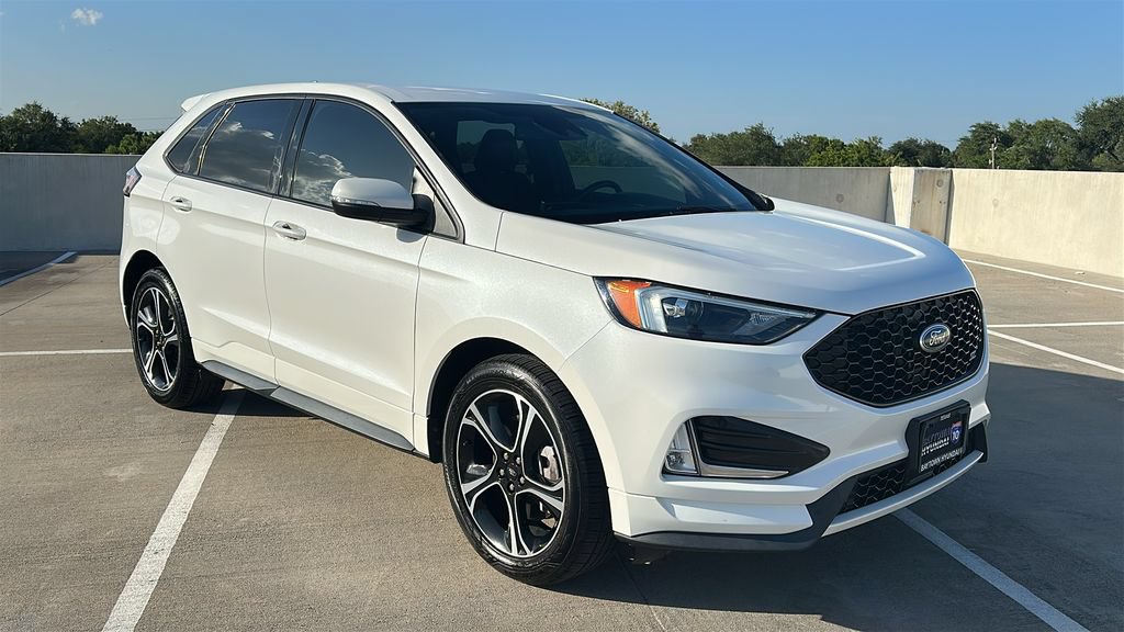 Used 2023 Ford Edge ST w/ Cargo Accessory Package AWD/4WD image 15