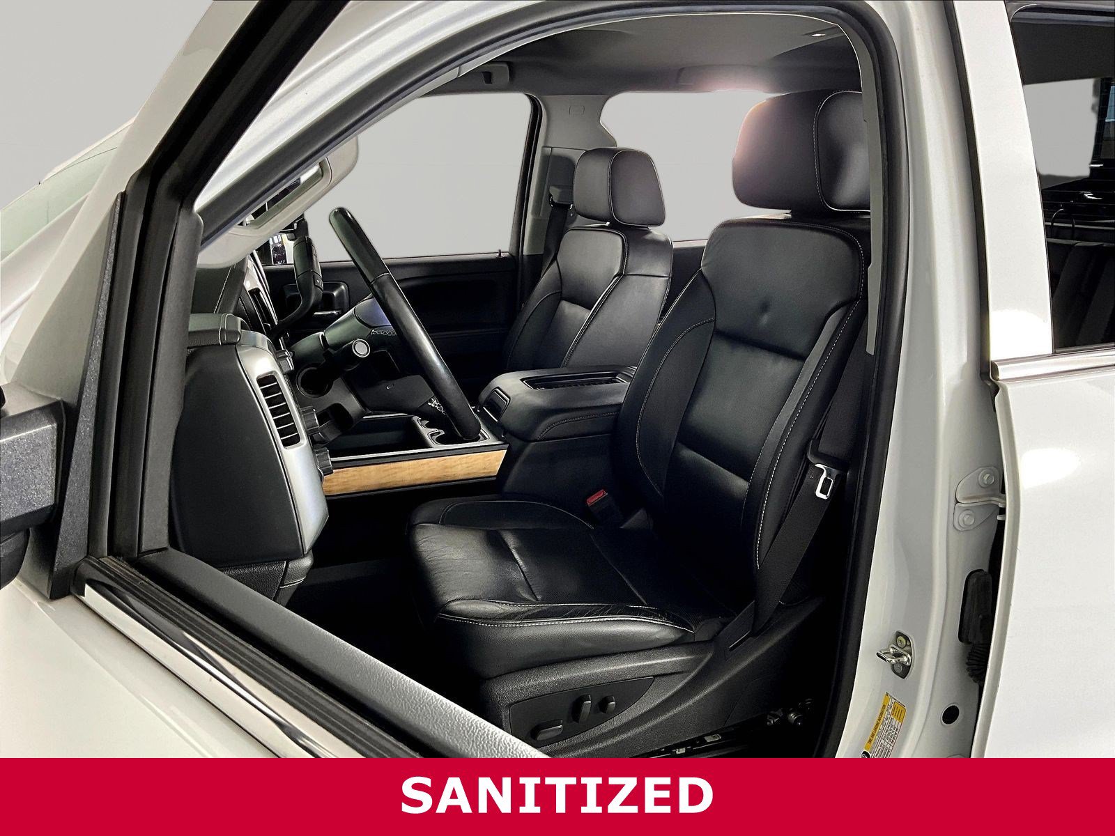 Used 2018 Chevrolet Silverado 2500 LTZ w/ Duramax Plus Package AWD/4WD image 21