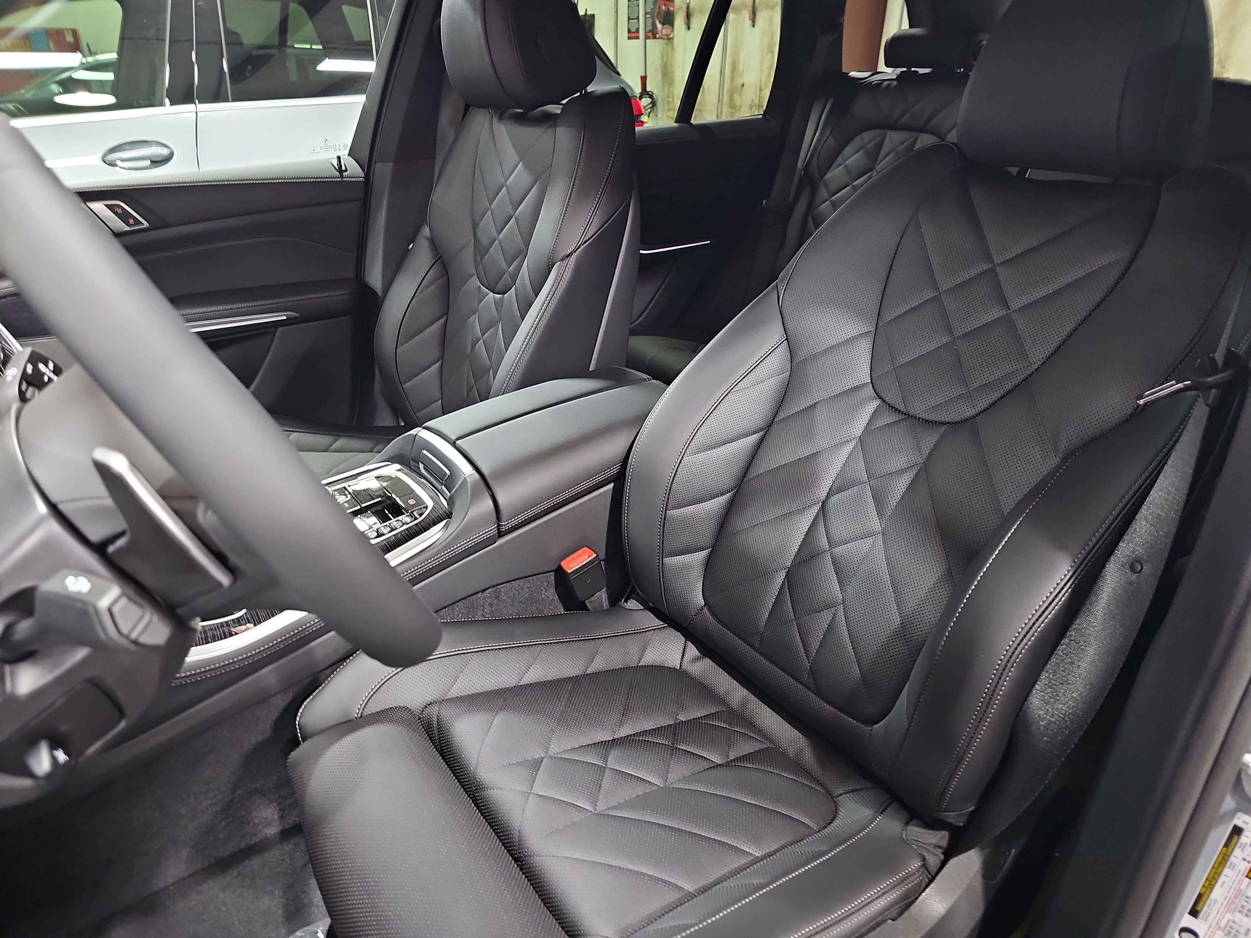 New 2026 BMW X5 xDrive40i w/ M Sport Package image 17