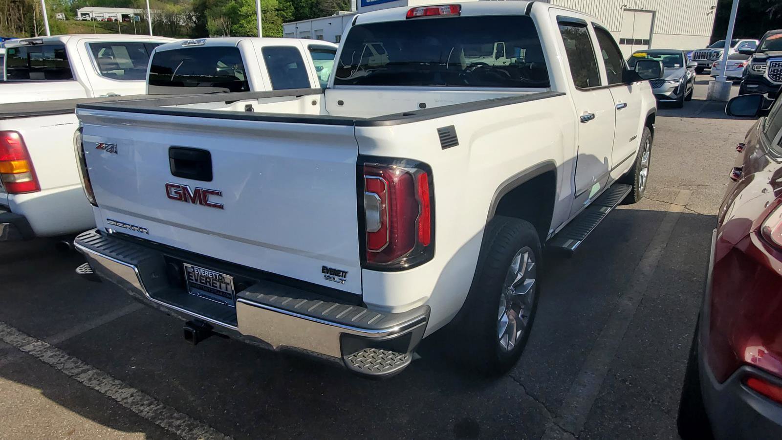 Used 2018 GMC Sierra 1500 SLT w/ SLT Premium Package image 9