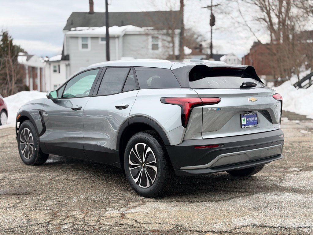 New 2026 Chevrolet Blazer EV LT AWD/4WD image 4