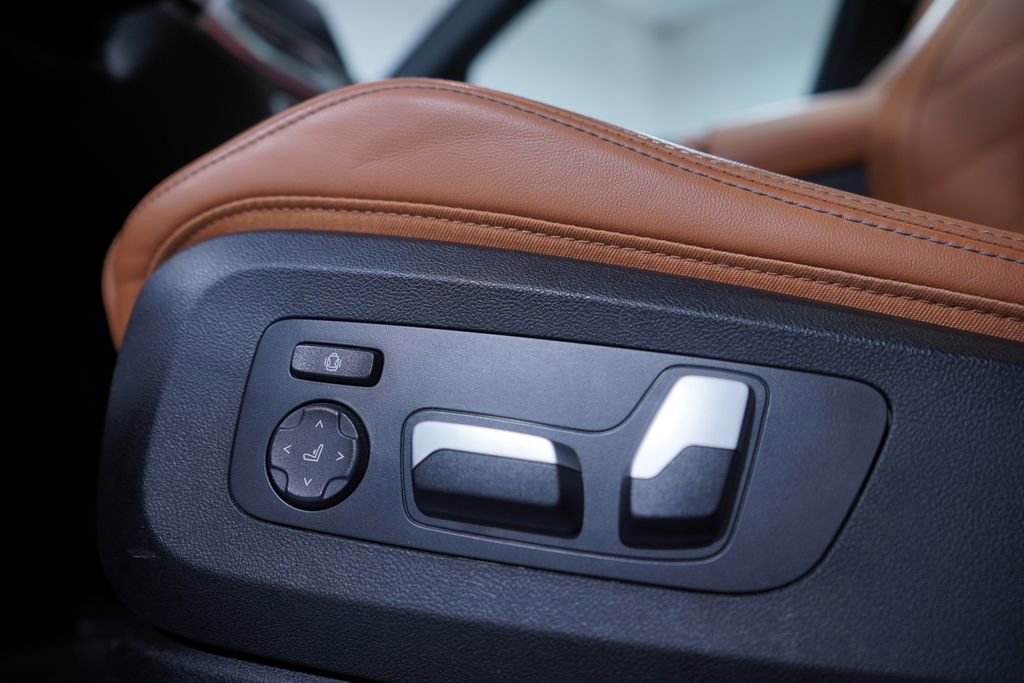 Used 2023 BMW X5 sDrive40i w/ M Sport Package image 18