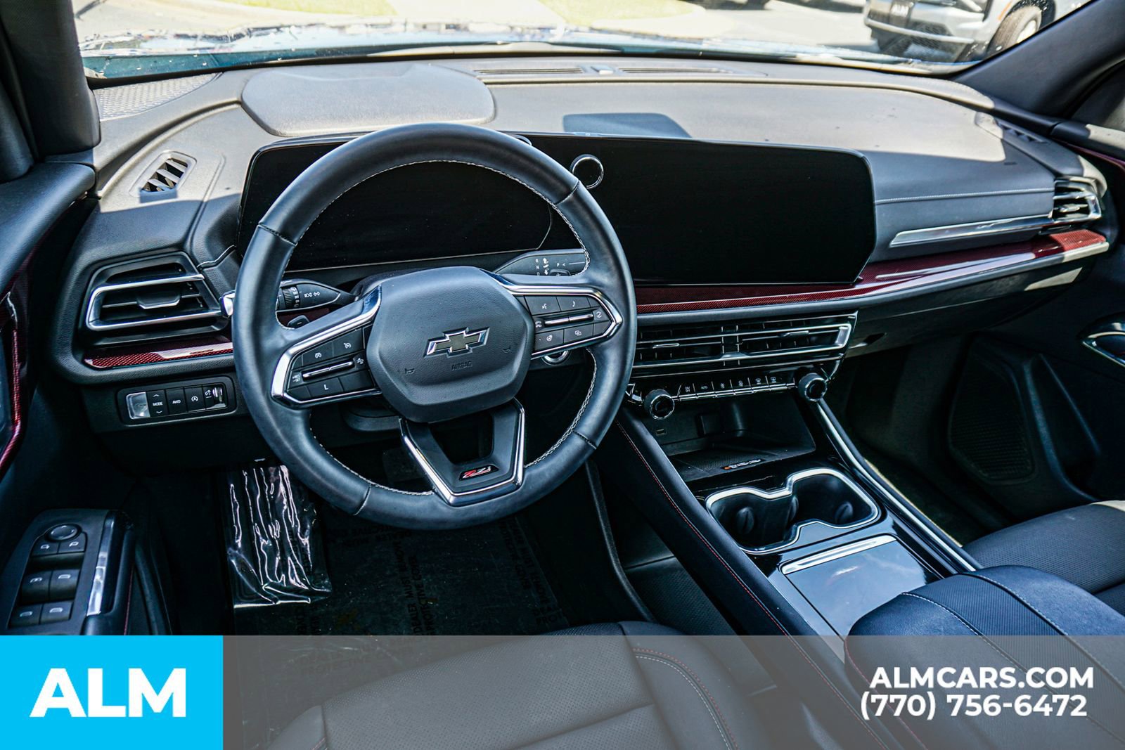 Used 2024 Chevrolet Traverse Z71 w/ LPO, Floor Liner Package image 32