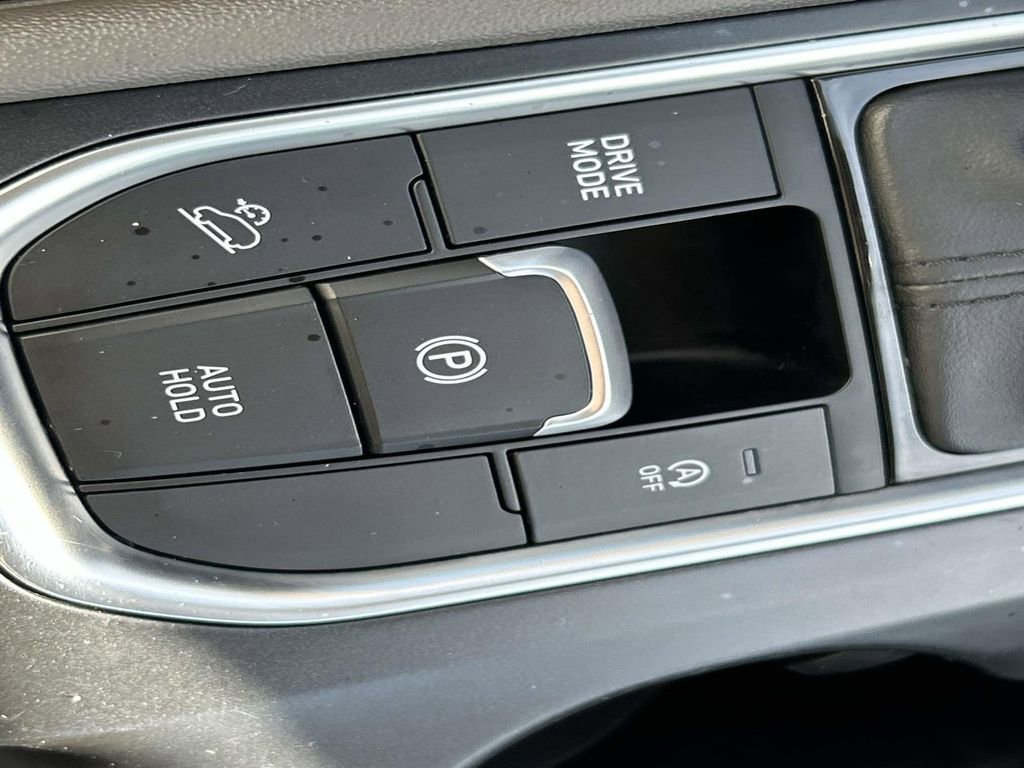 Used 2020 Hyundai Santa Fe SEL image 32
