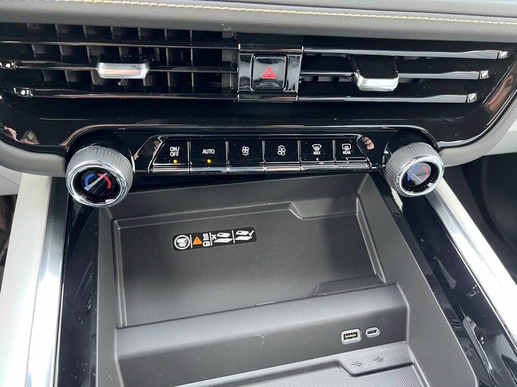 New 2026 Chevrolet Suburban Premier image 46