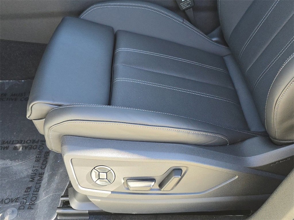 New 2025 Audi Q5 Prestige image 17