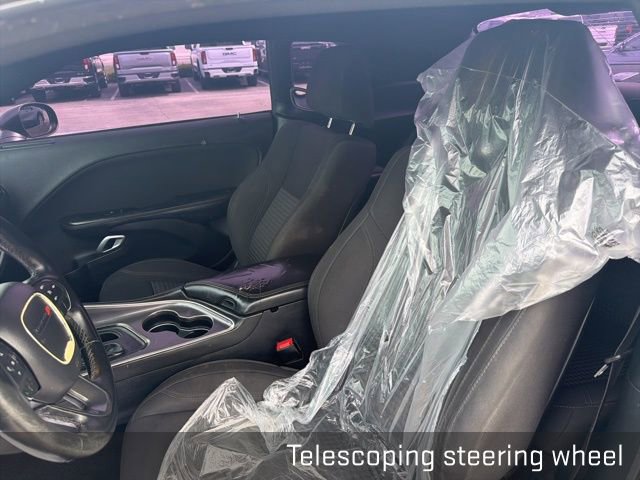 Used 2017 Dodge Challenger SXT image 22