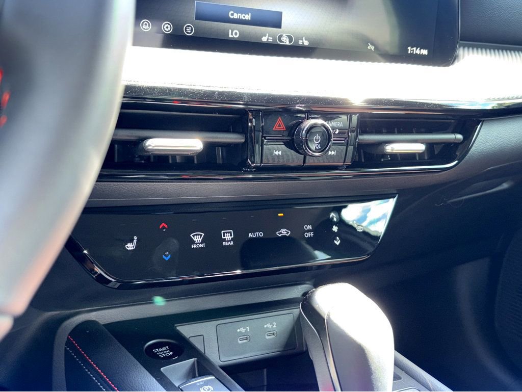 New 2026 Nissan Kicks SR w/ SR Premium Package FWD image 13