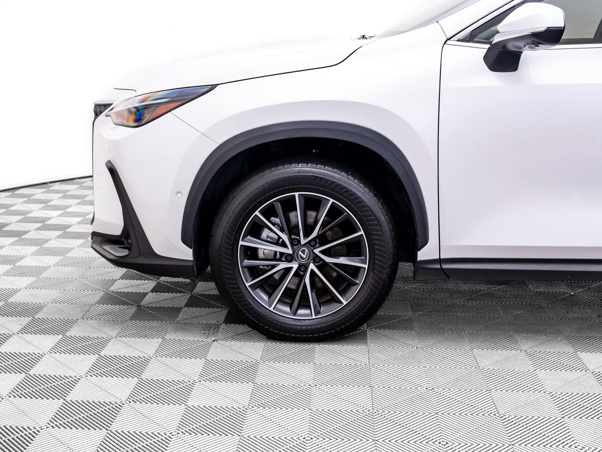 Used 2024 Lexus NX 350h AWD w/ Vision Package image 38