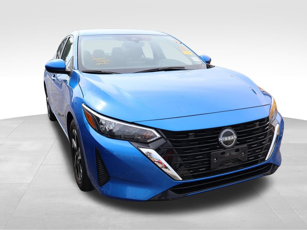Used 2025 Nissan Sentra SV FWD image 8