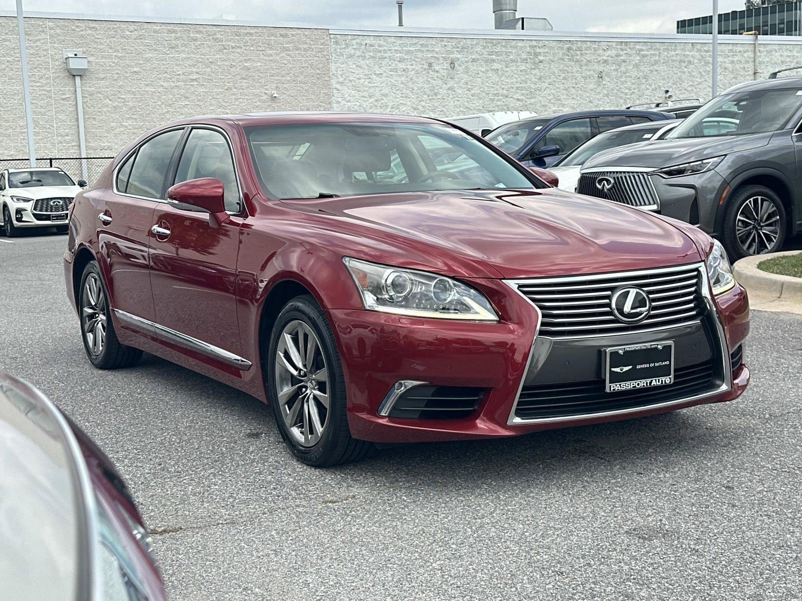 Used 2015 Lexus LS 460 AWD w/ Comfort Package image 4