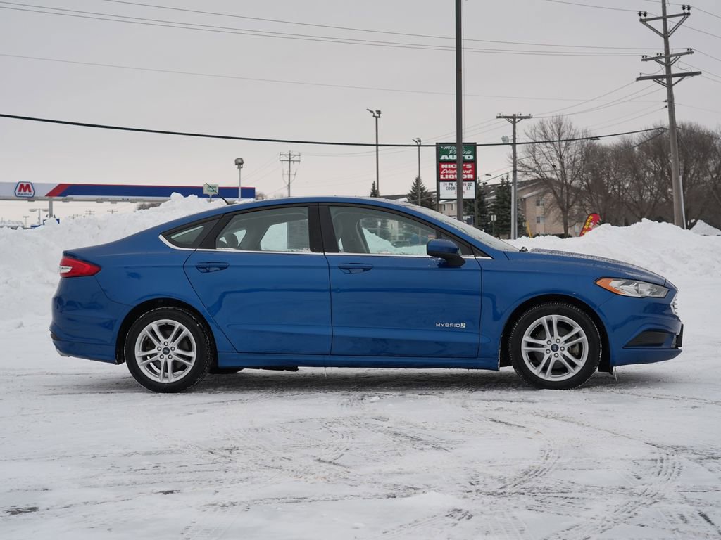 Used 2018 Ford Fusion S image 2