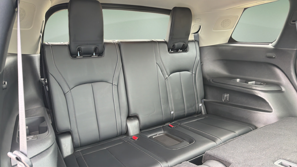 Used 2023 INFINITI QX60 Sensory AWD/4WD image 23