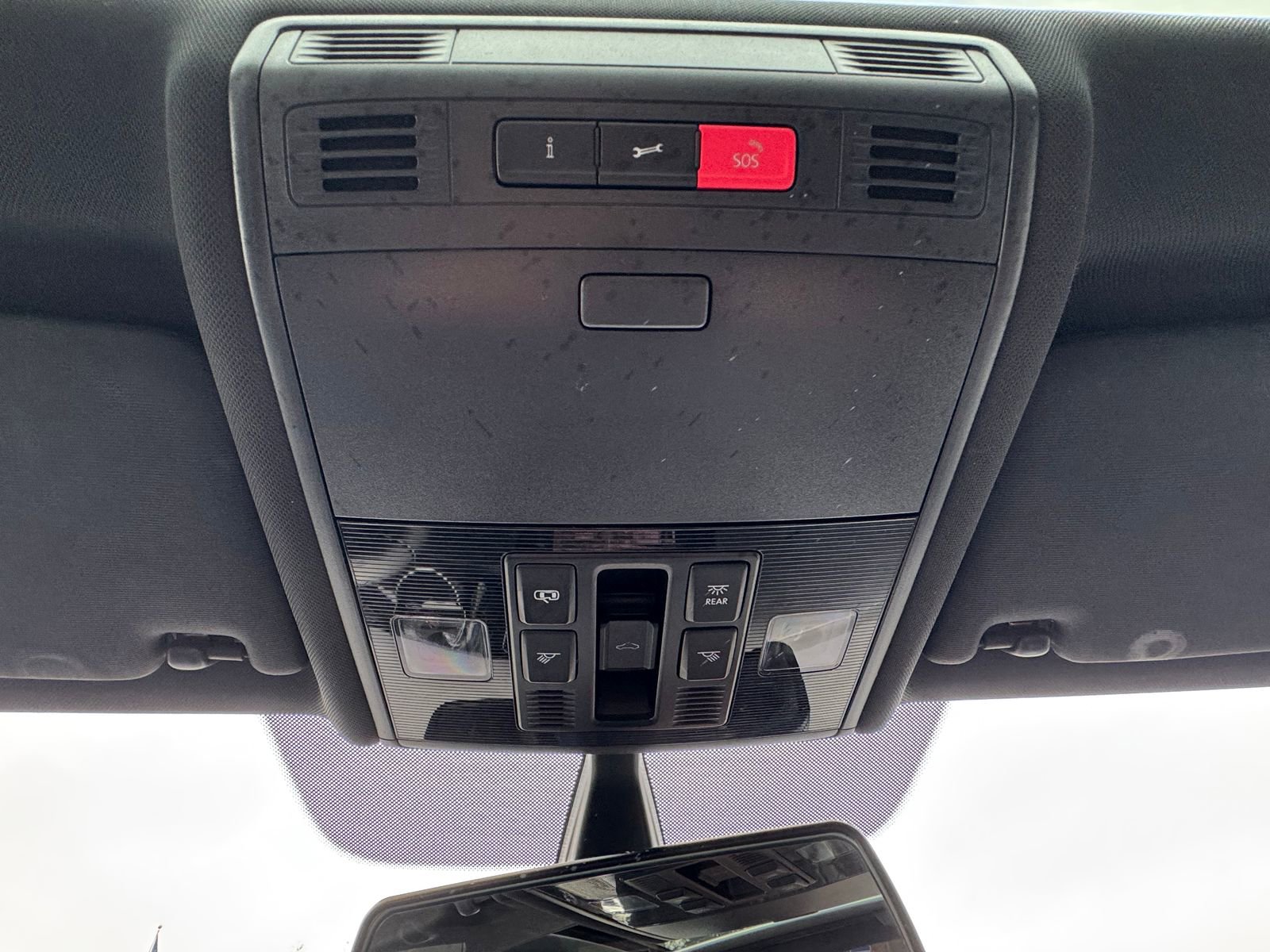 Used 2018 Volkswagen GTI SE w/ SE Leather Package image 30