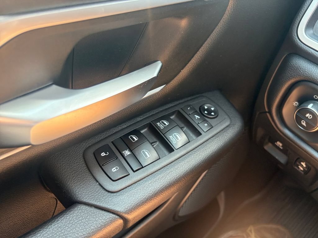Used 2021 RAM 1500 Big Horn AWD/4WD image 31