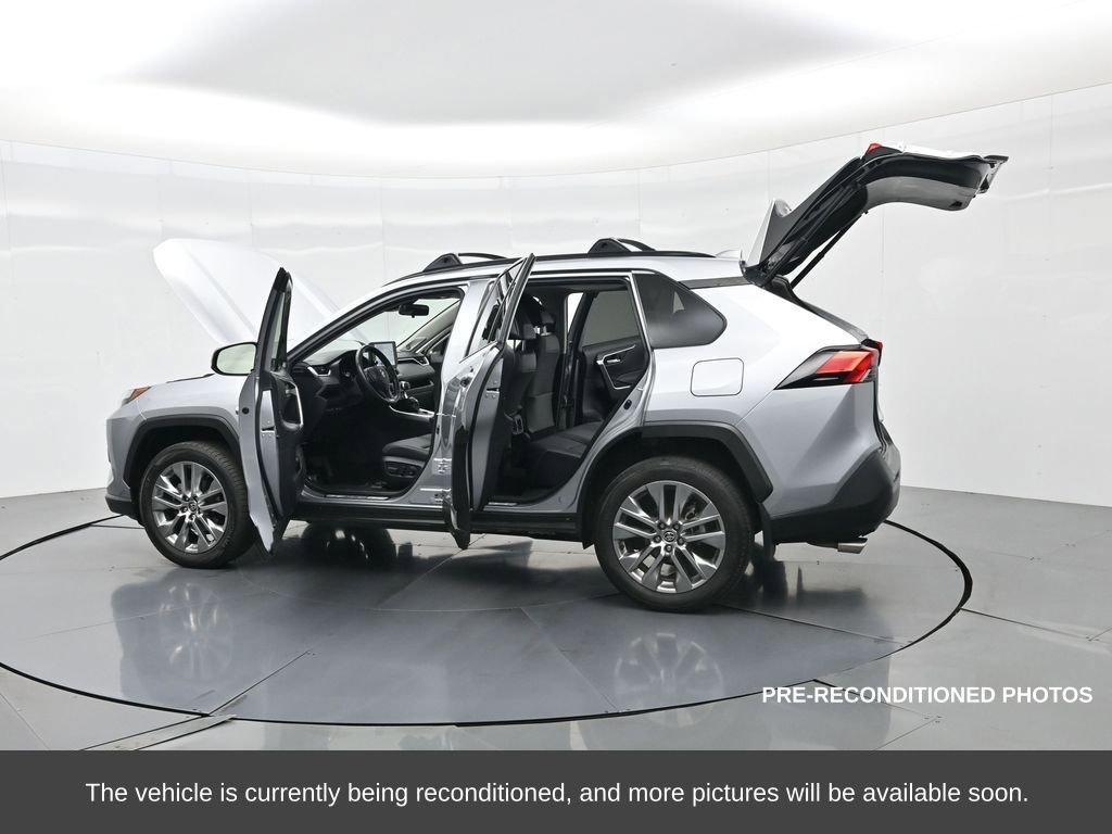 Used 2023 Toyota RAV4 XLE Premium image 44