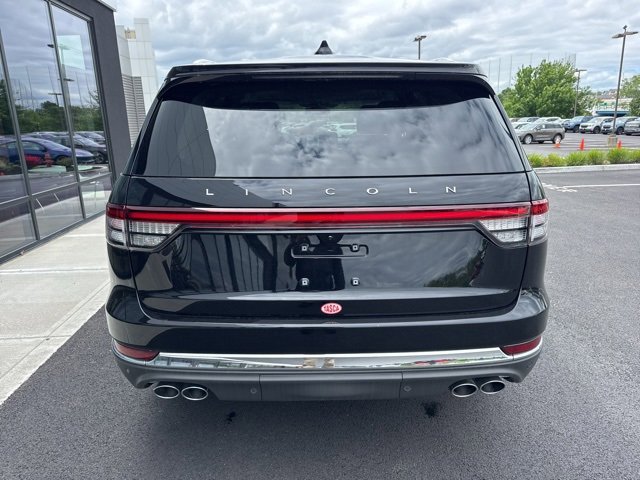 New 2025 Lincoln Aviator AWD w/ Equipment Group 101A image 4
