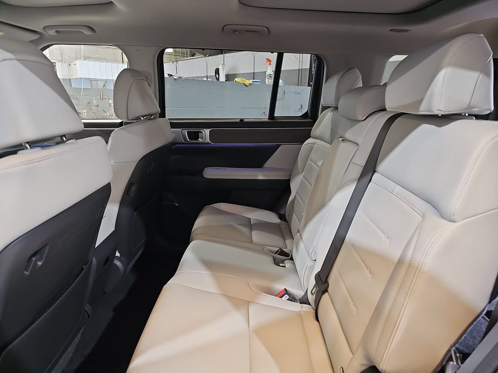 New 2026 Hyundai Santa Fe Limited FWD image 15