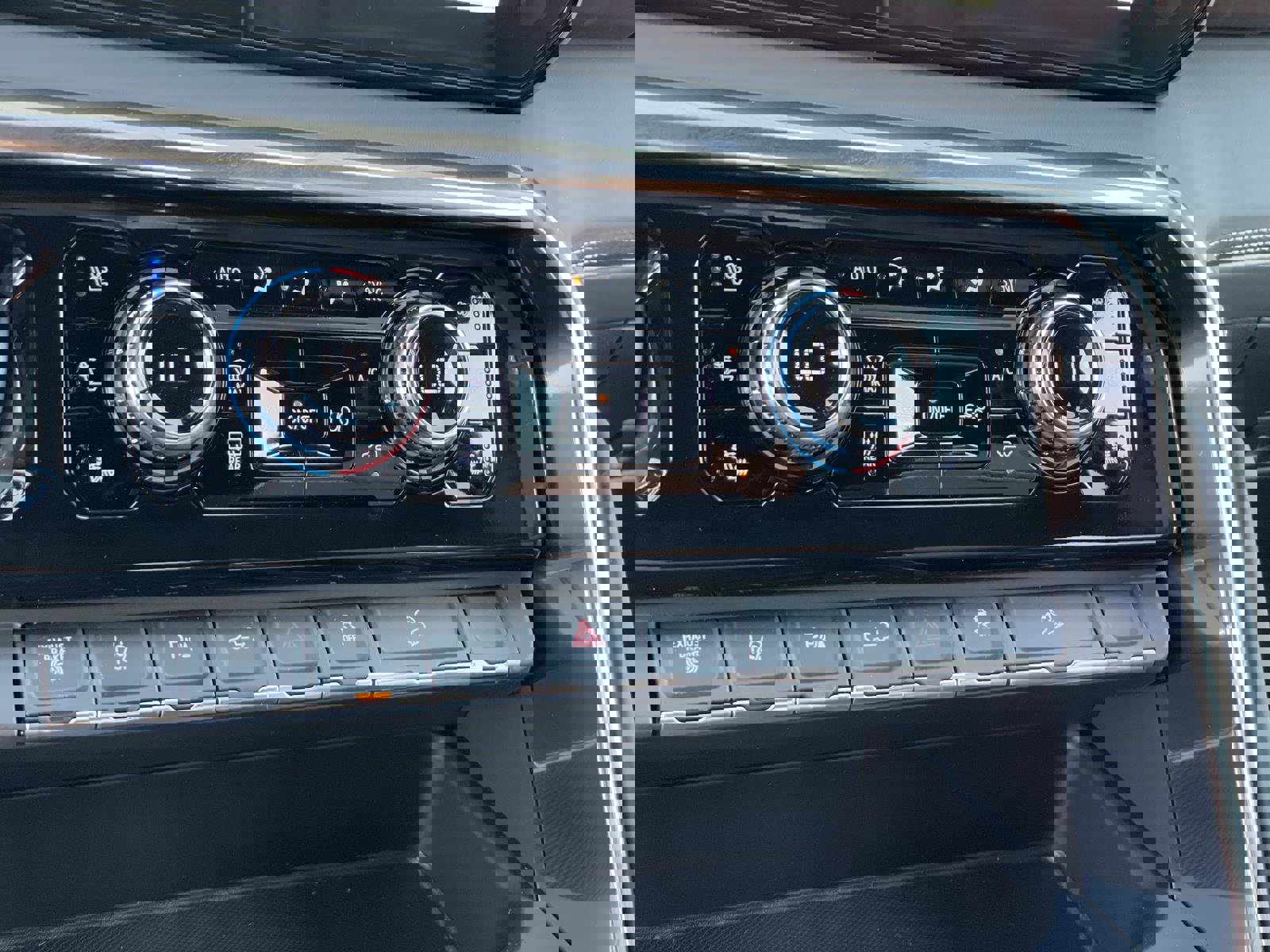 New 2026 GMC Sierra 2500 Denali Ultimate image 16