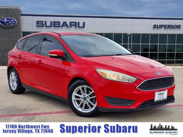 Used 2015 Ford Focus SE image 1