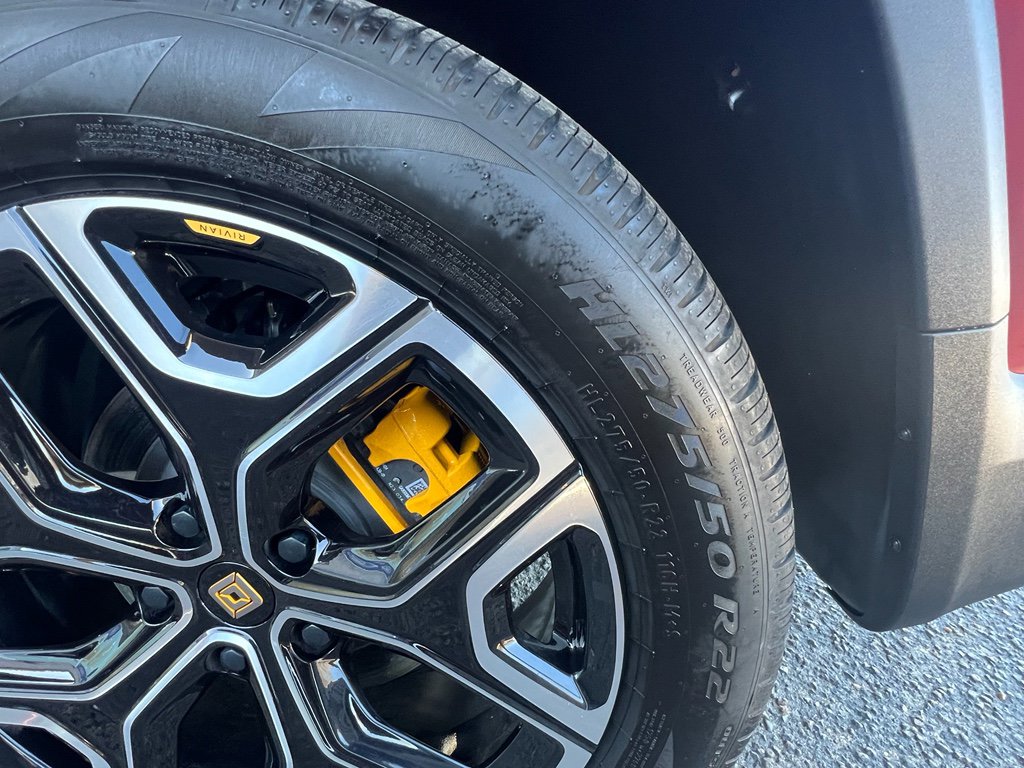 Used 2023 Rivian R1T Adventure AWD/4WD image 12